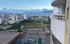 Condominio Proximo A Ponte Hercilio Luz